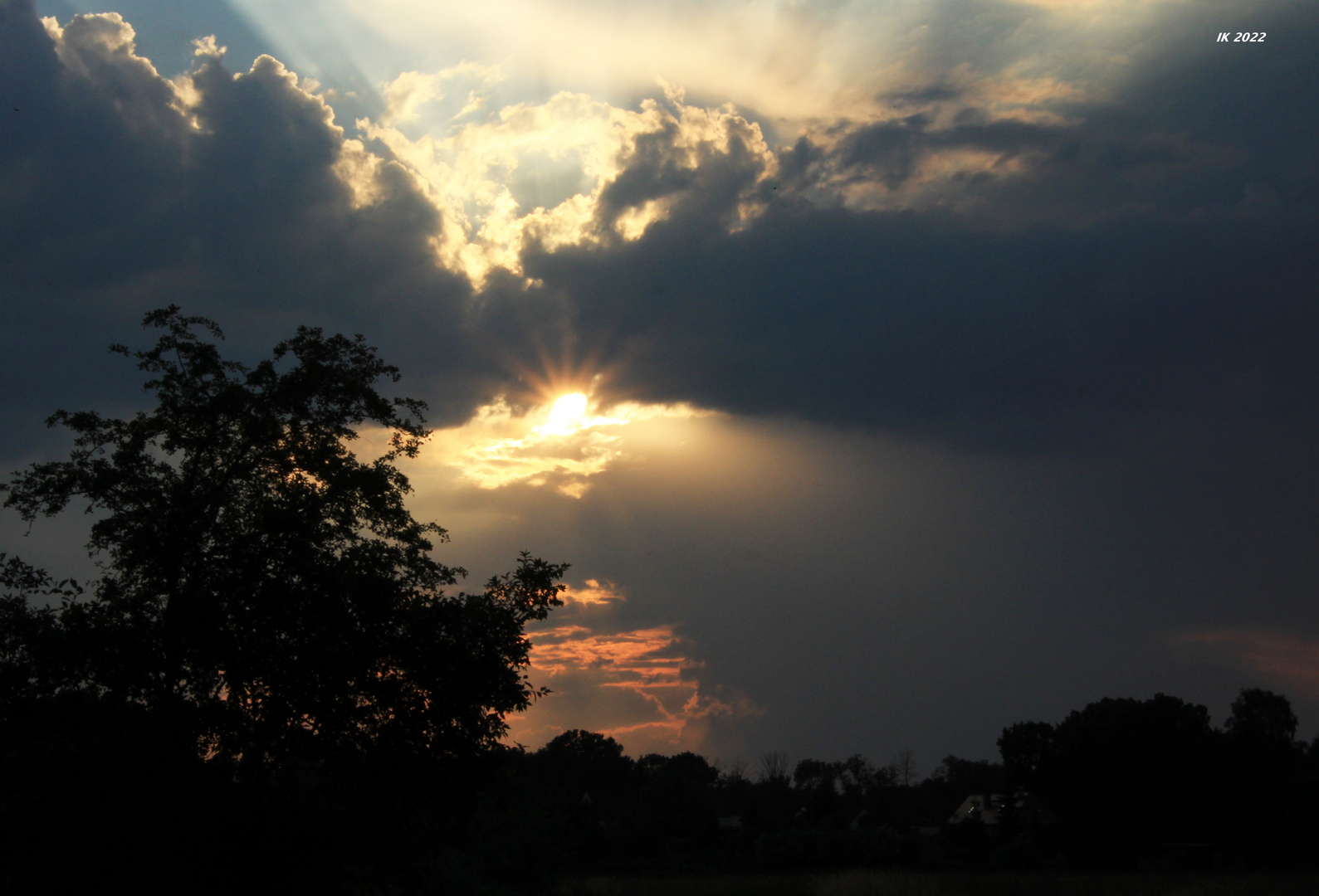 Dunkle Wolken.....