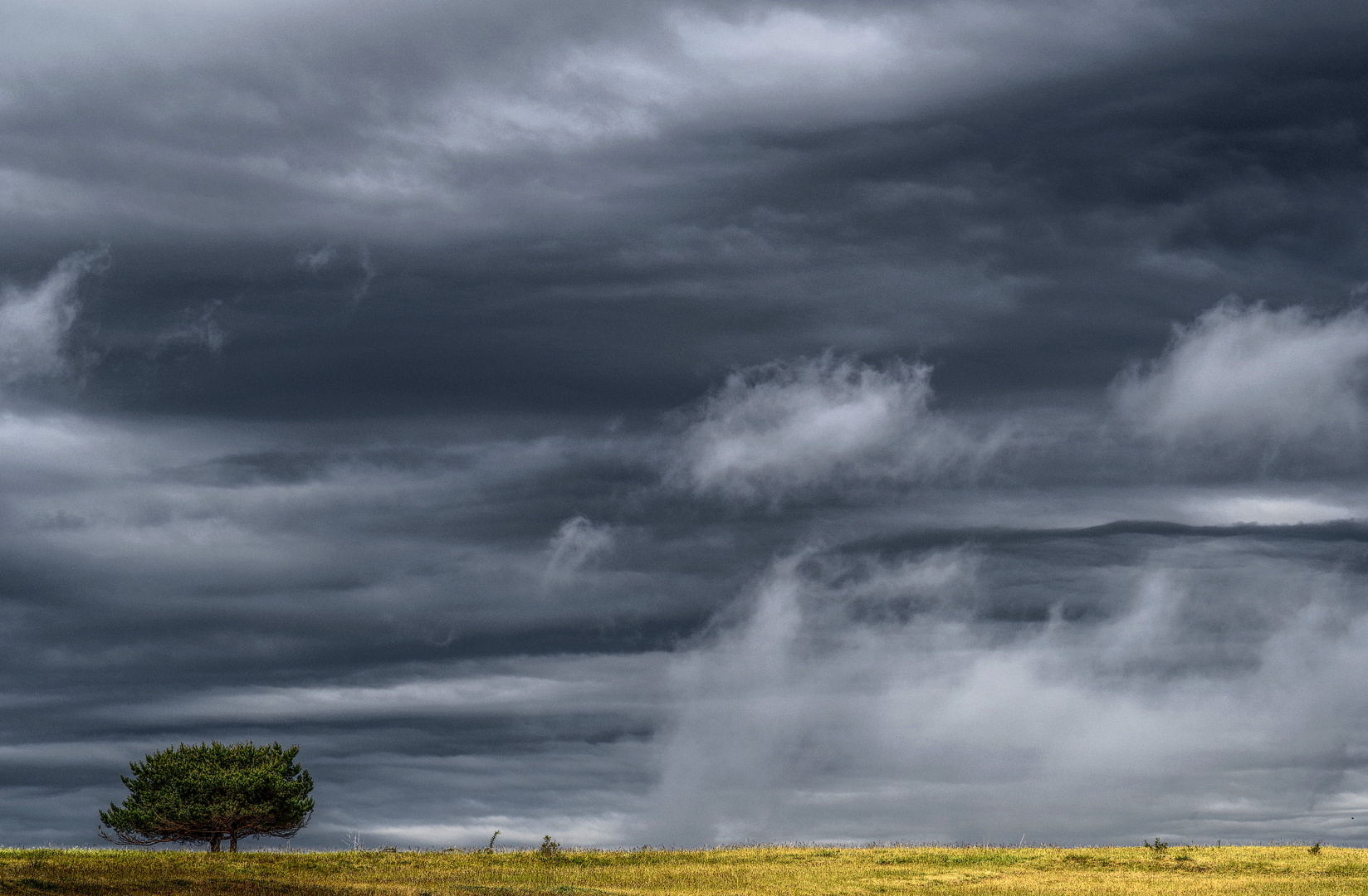 dunkle-wolken-foto-bild-landschaft-wetter-wolken-bilder-auf-fotocommunity