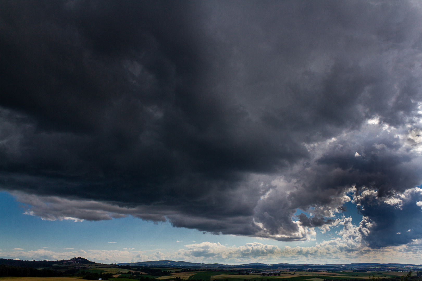 Dunkle Wolken