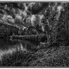 Dunkle Wolken am Glashütter Weiher