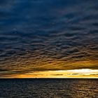 Dunkle Wolken am Himmel über der Nordsee