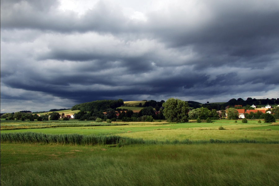 dunkle Wolken