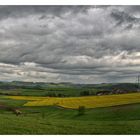 Dunkle Wolken im Mai