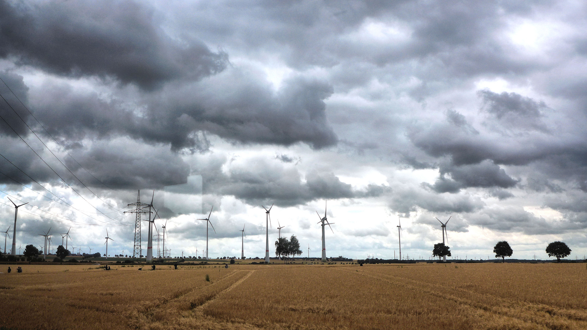 Dunkle Wolken über der Energiewende