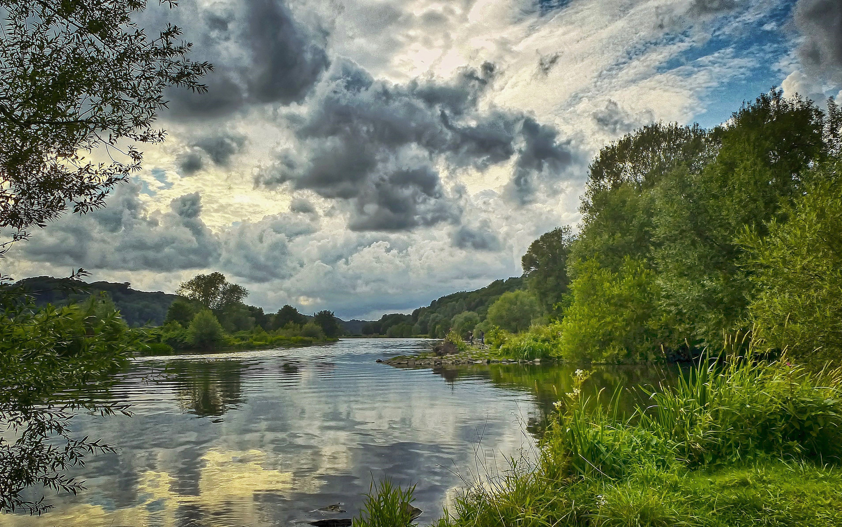 Dunkle Wolken über der Ruhr