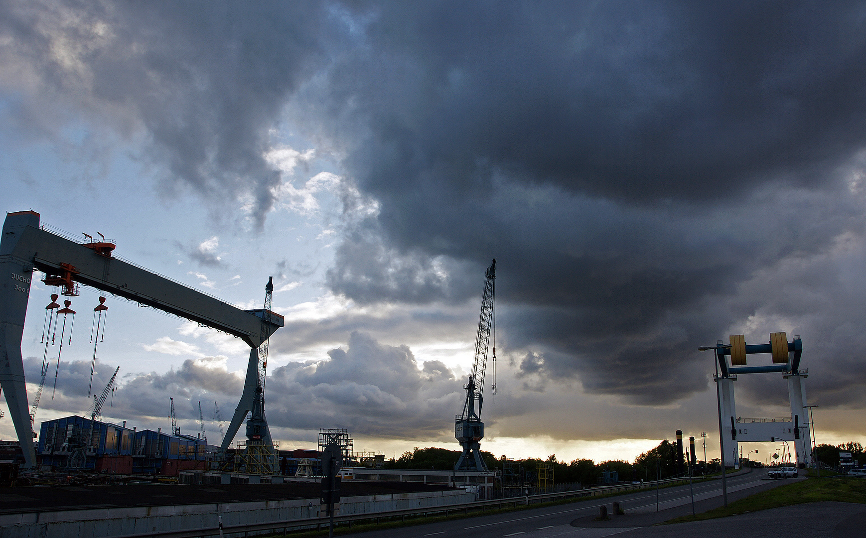 ... dunkle Wolken über der Sitas Werft !