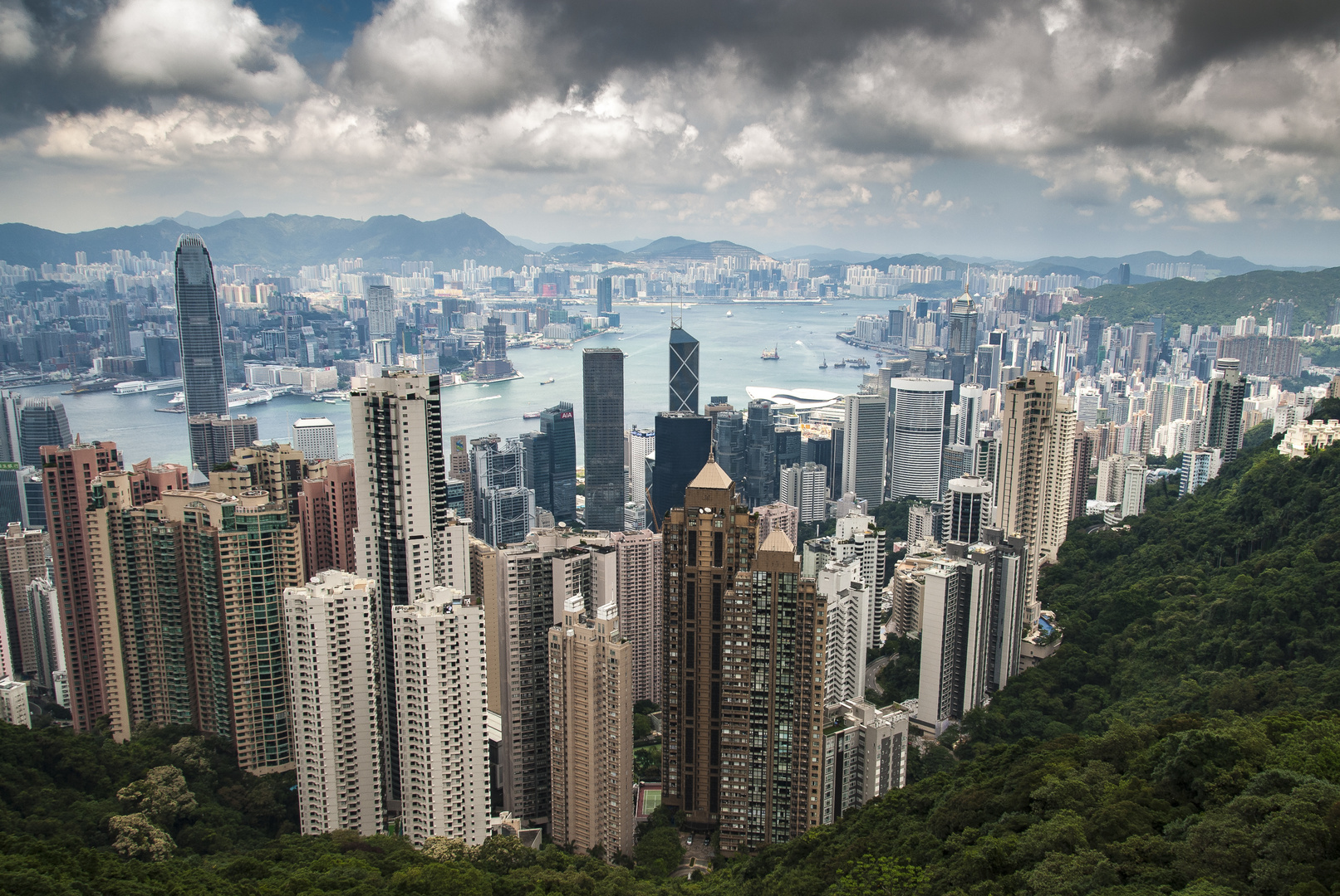 Dunkle Wolken über Hongkong