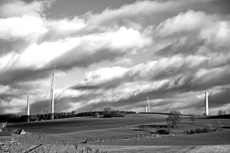 DUNKLE WOLKEN UEBER PROKON