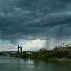 Dunkle Wolken über Sevilla