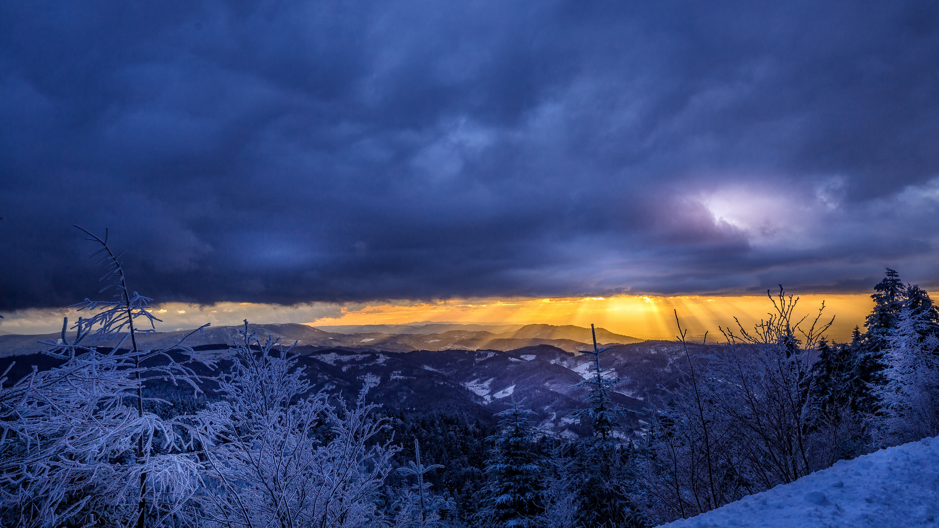 Dunkle Wolken überm Schwarzwald....