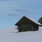 Dunkle Wolken über'm Stadl