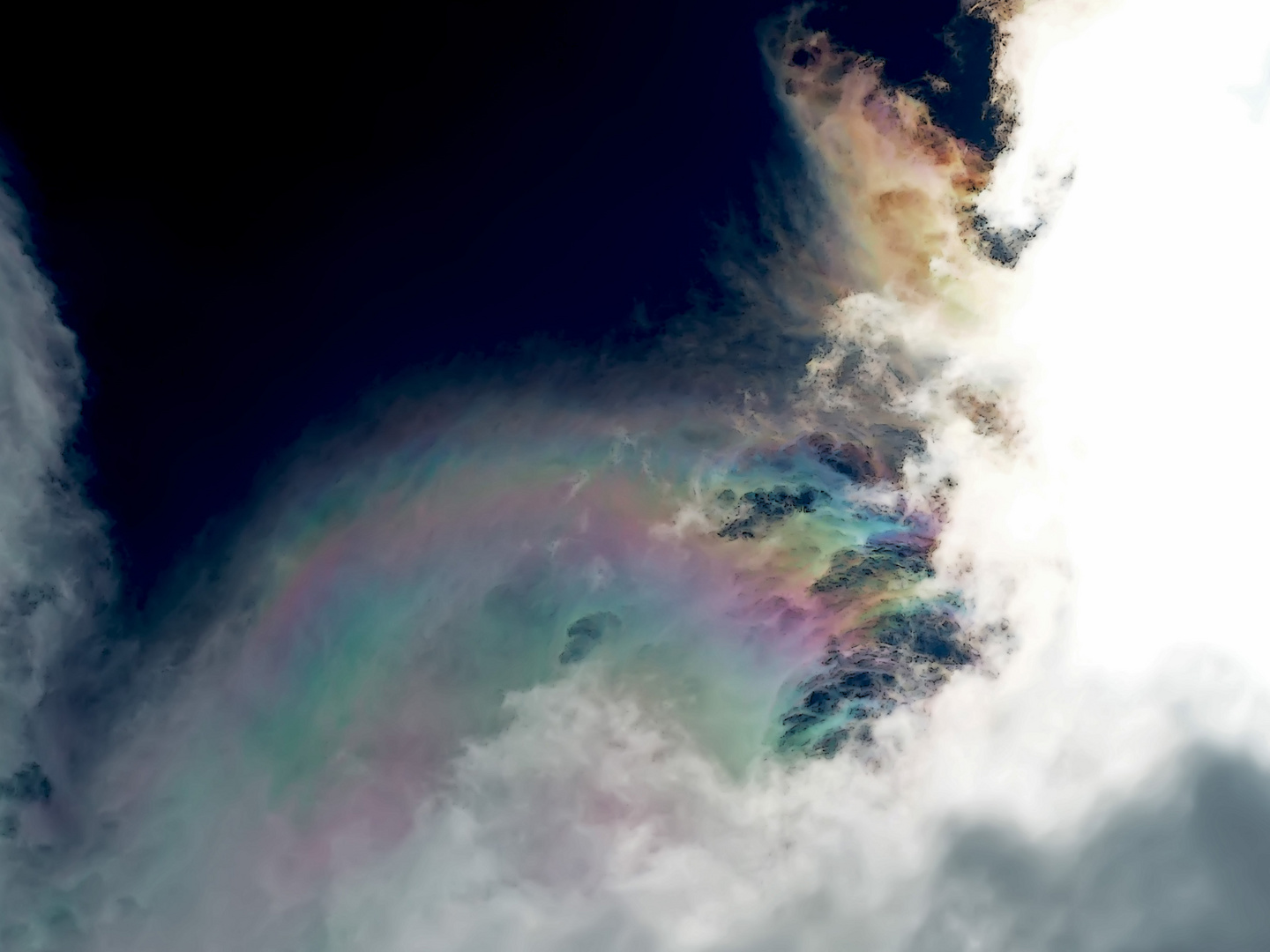 Dunkle Wolken und Sonnenschein begegnen sich... - Bonnes fêtes de Pâques!