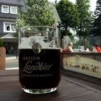 dunkles "Aktien Landbier"  ...