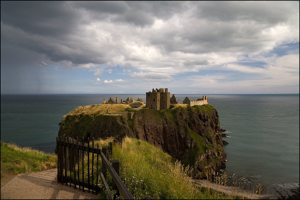 - Dunnottar Castle -