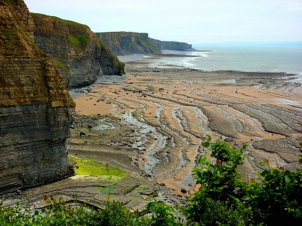 Dunraven bay at low tide