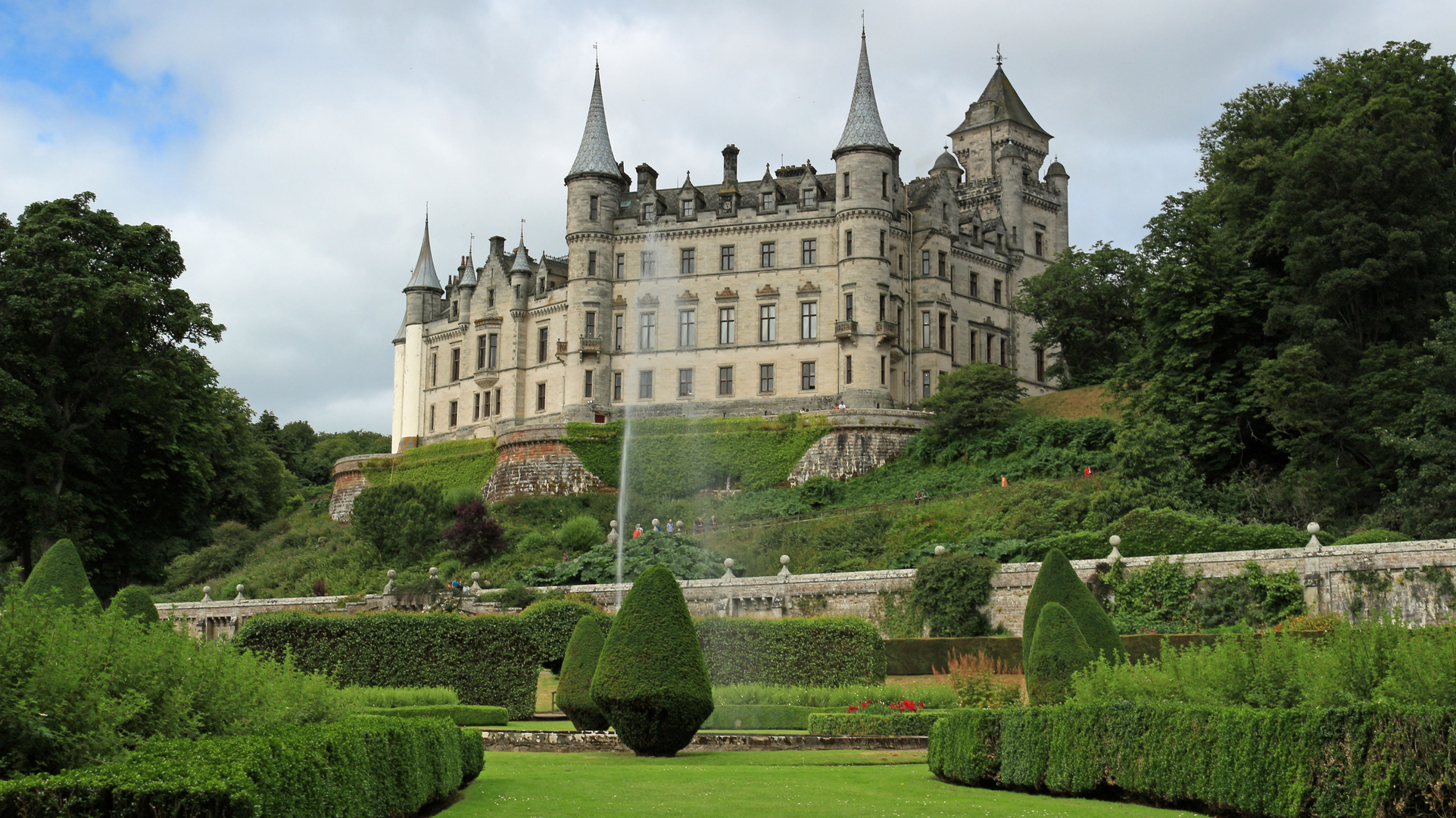 Dunrobin Castle...