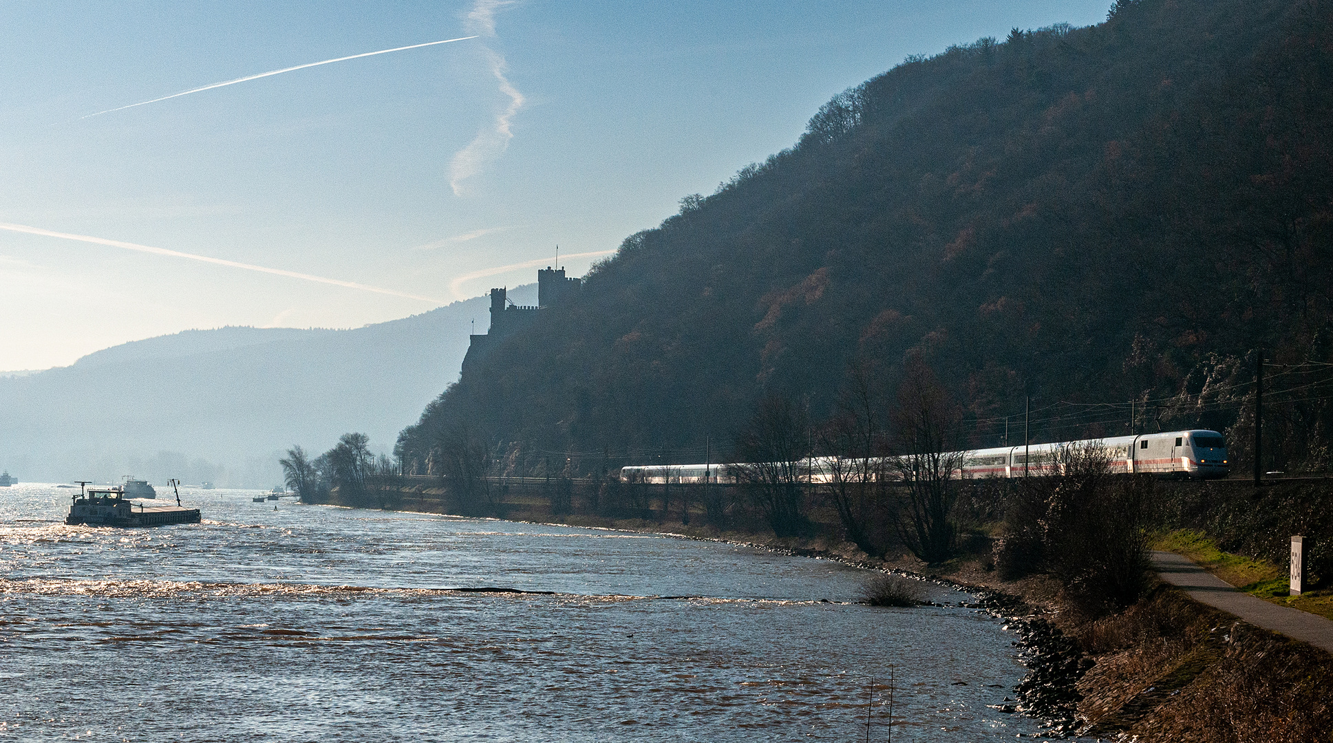 Dunst am Mittelrhein