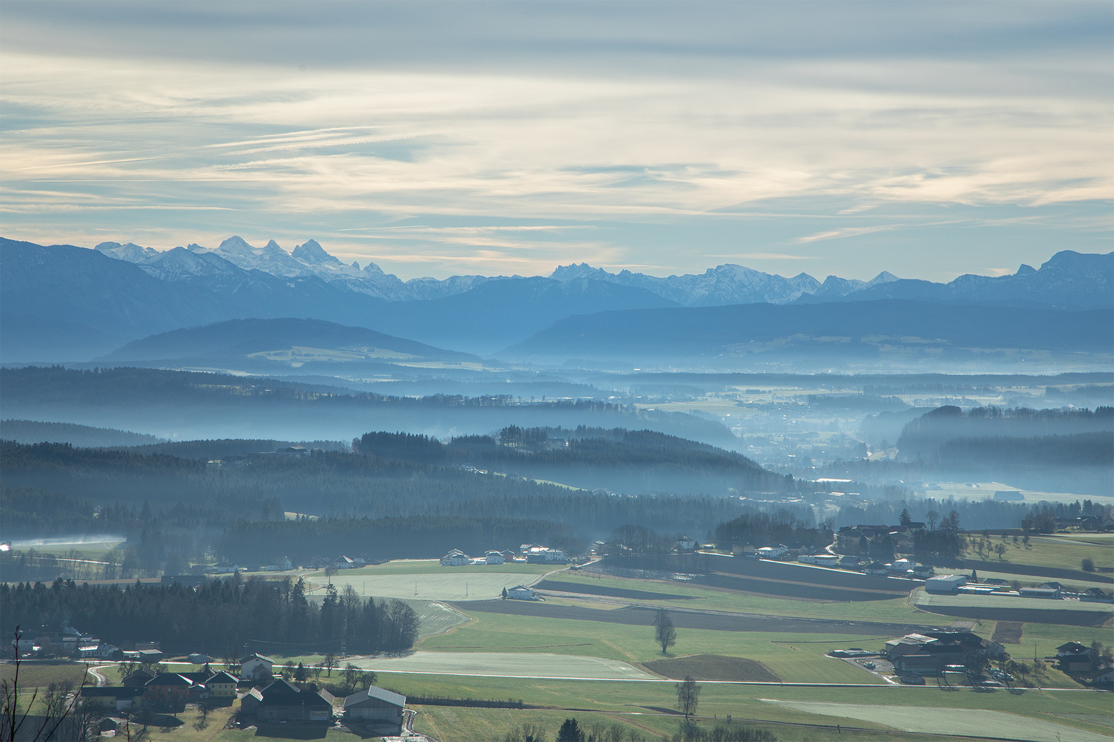 Dunst lag in den Tälern