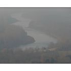 Dunst über dem Rhein