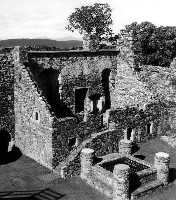 Dunstaffnage Castle