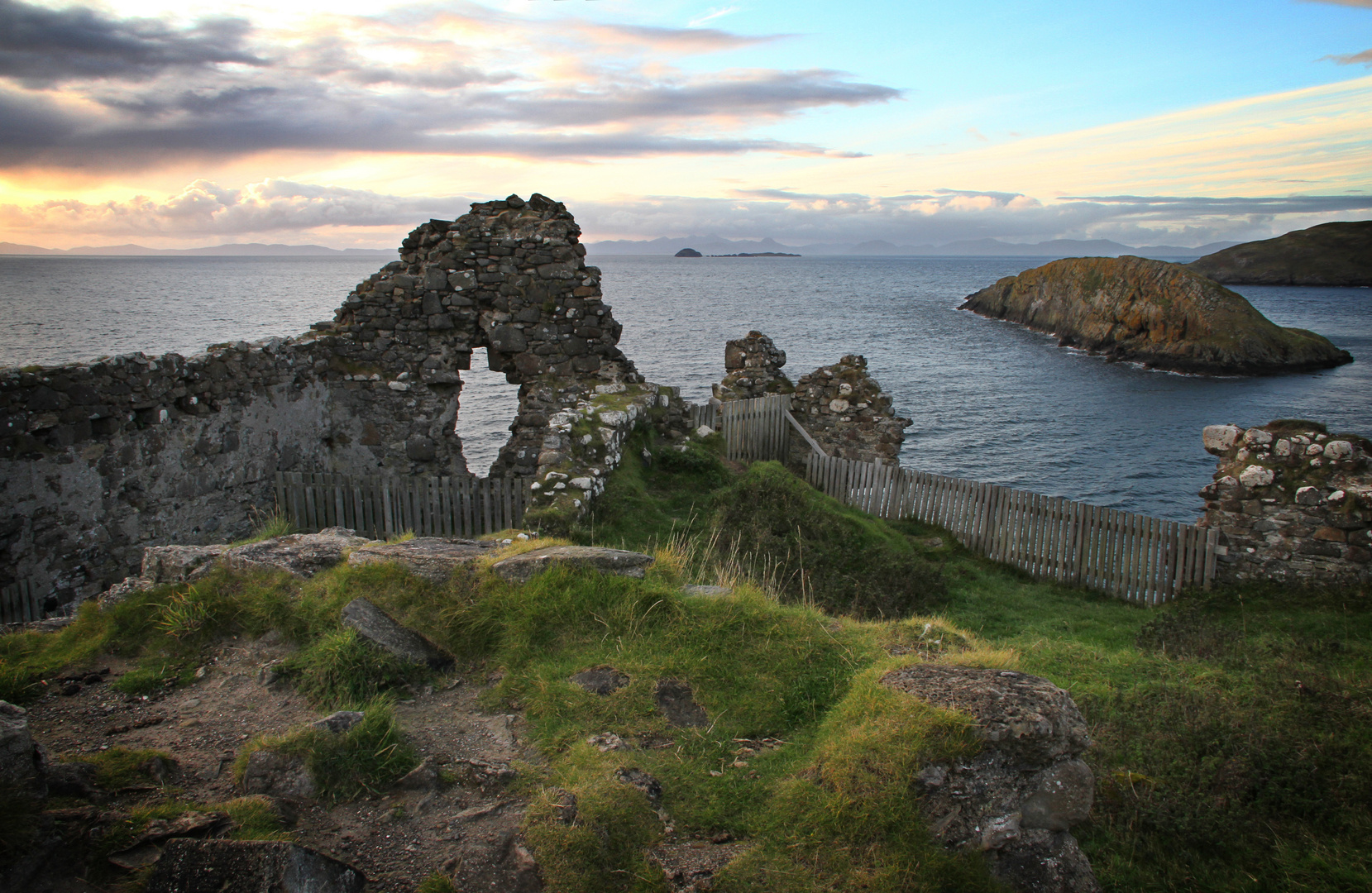 Duntulm Castle II