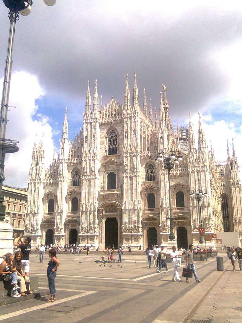 Duomo di Milano in un giorno d'Agosto