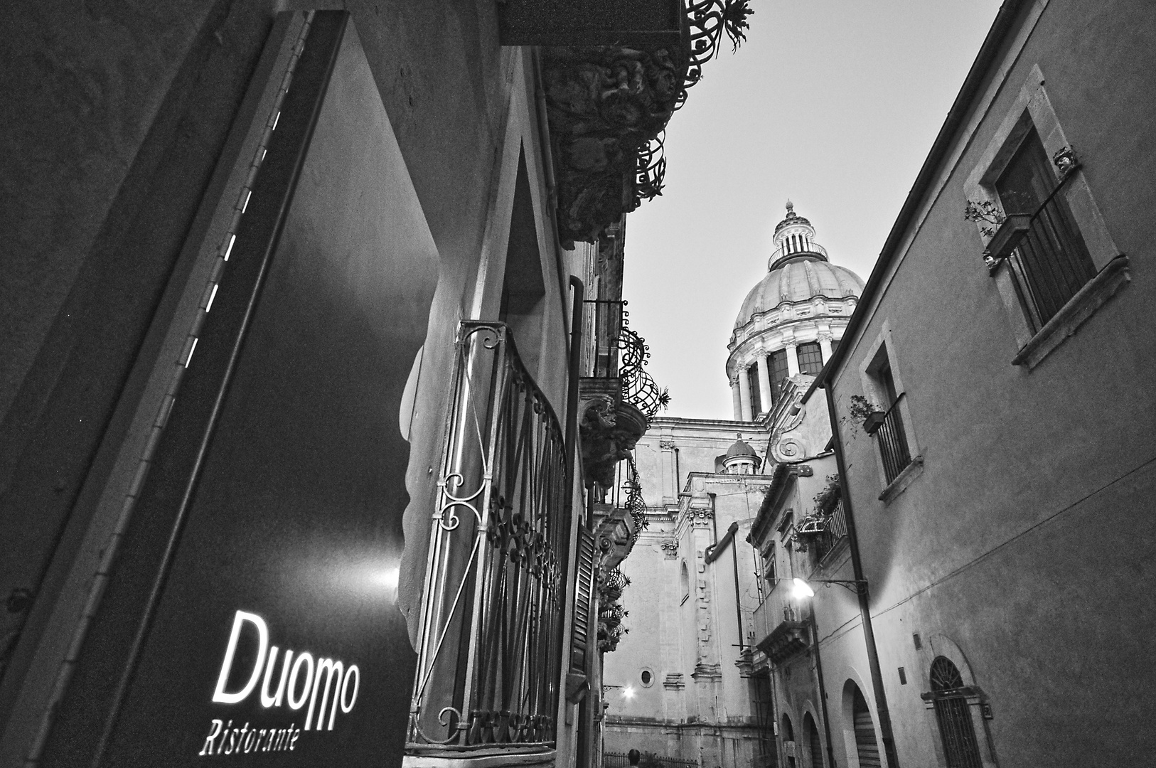 duomo di Modica.. vista dal ristorante