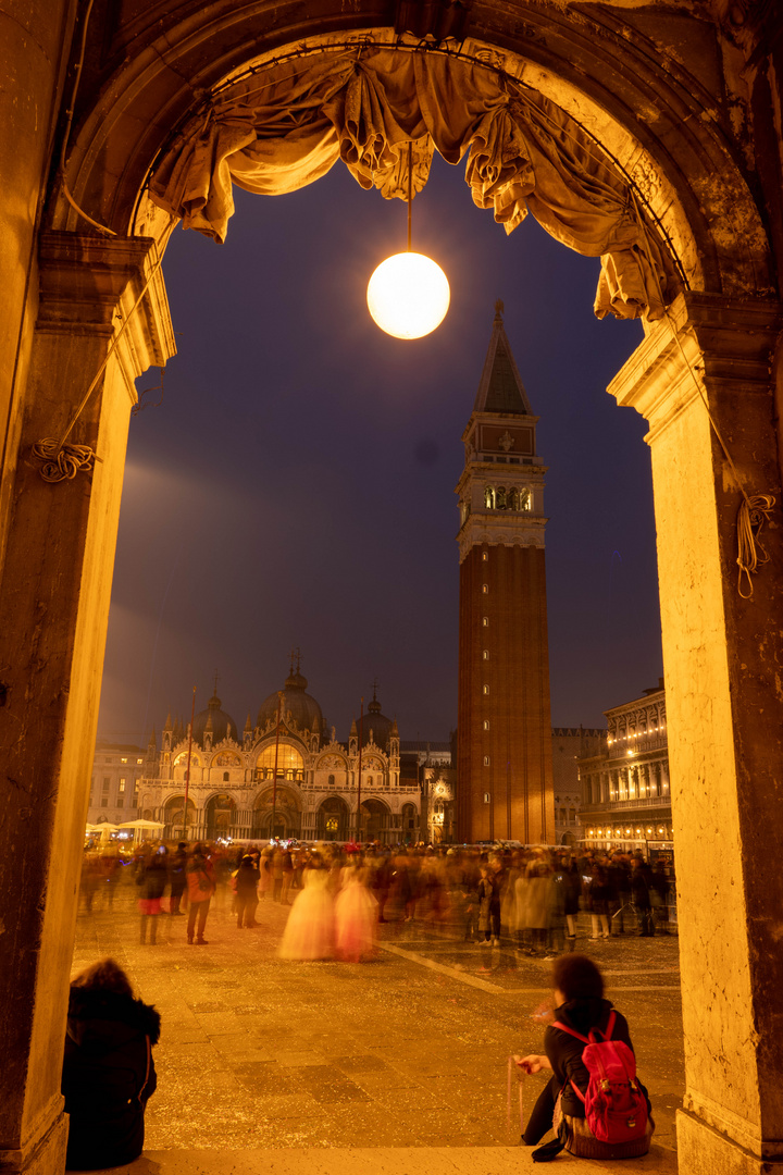 Duomo und Campanile mit Markusplatz Venedig