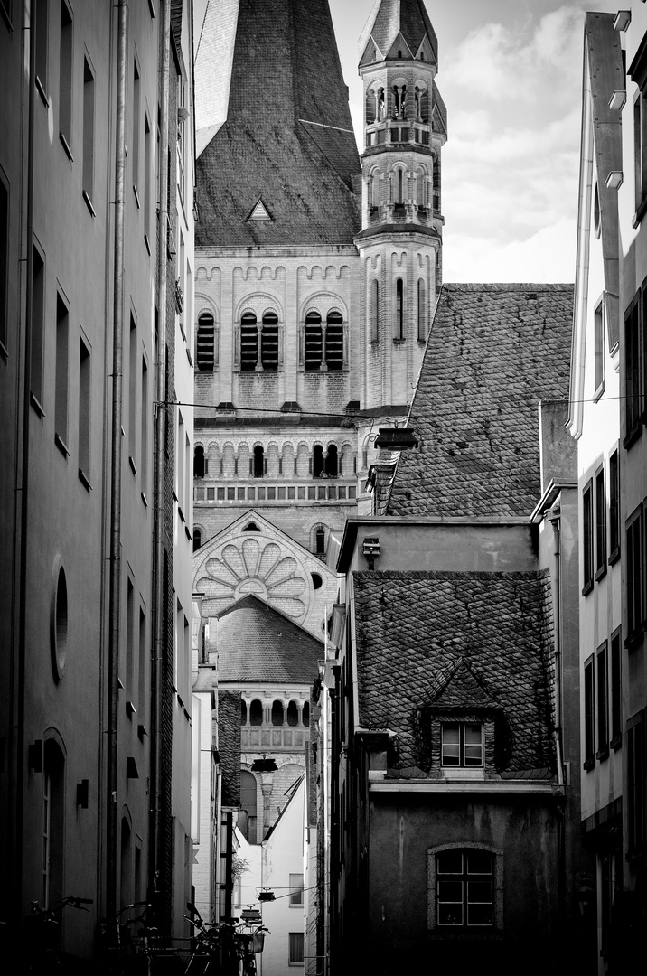 Durch "Auf dem Rothenberg" auf Groß St. Martin