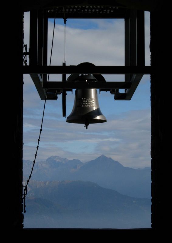 Durch den Glockenturm gesehen...