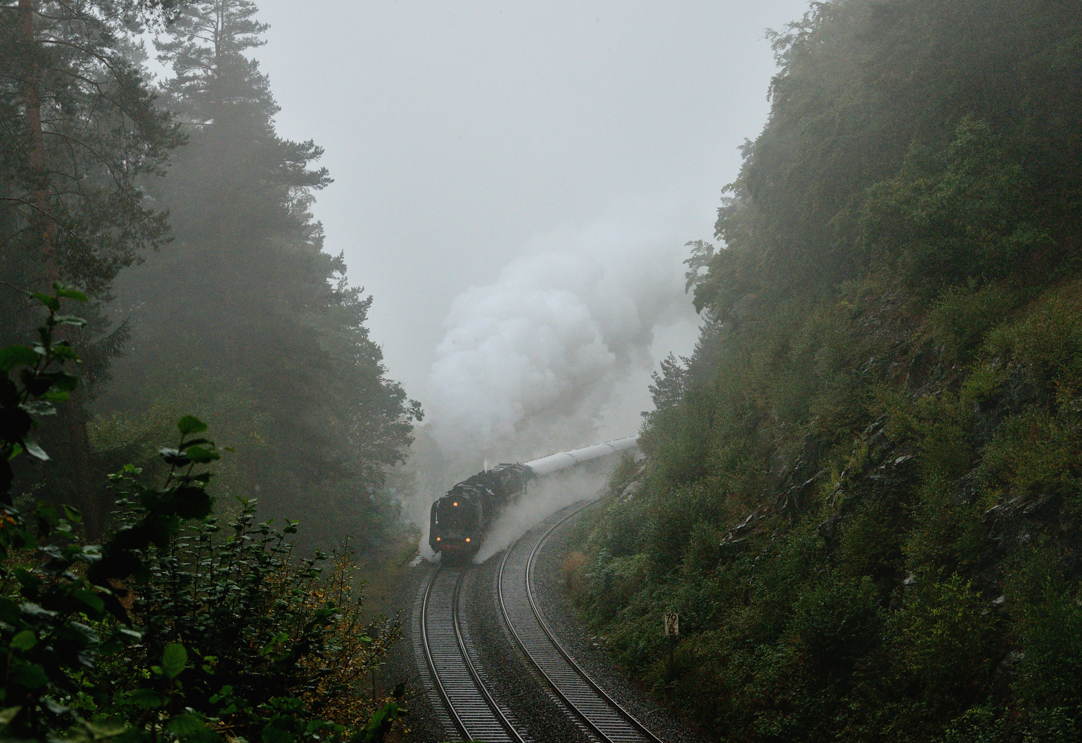 Durch den Nebel hinauf nach Markschorgast