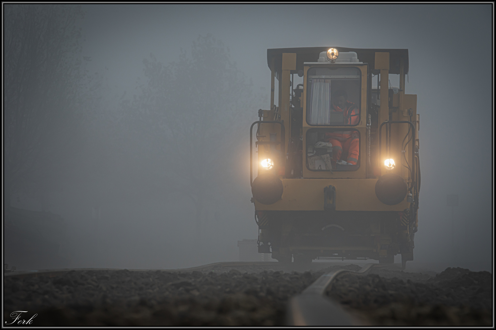 Durch den Nebel stopfen 