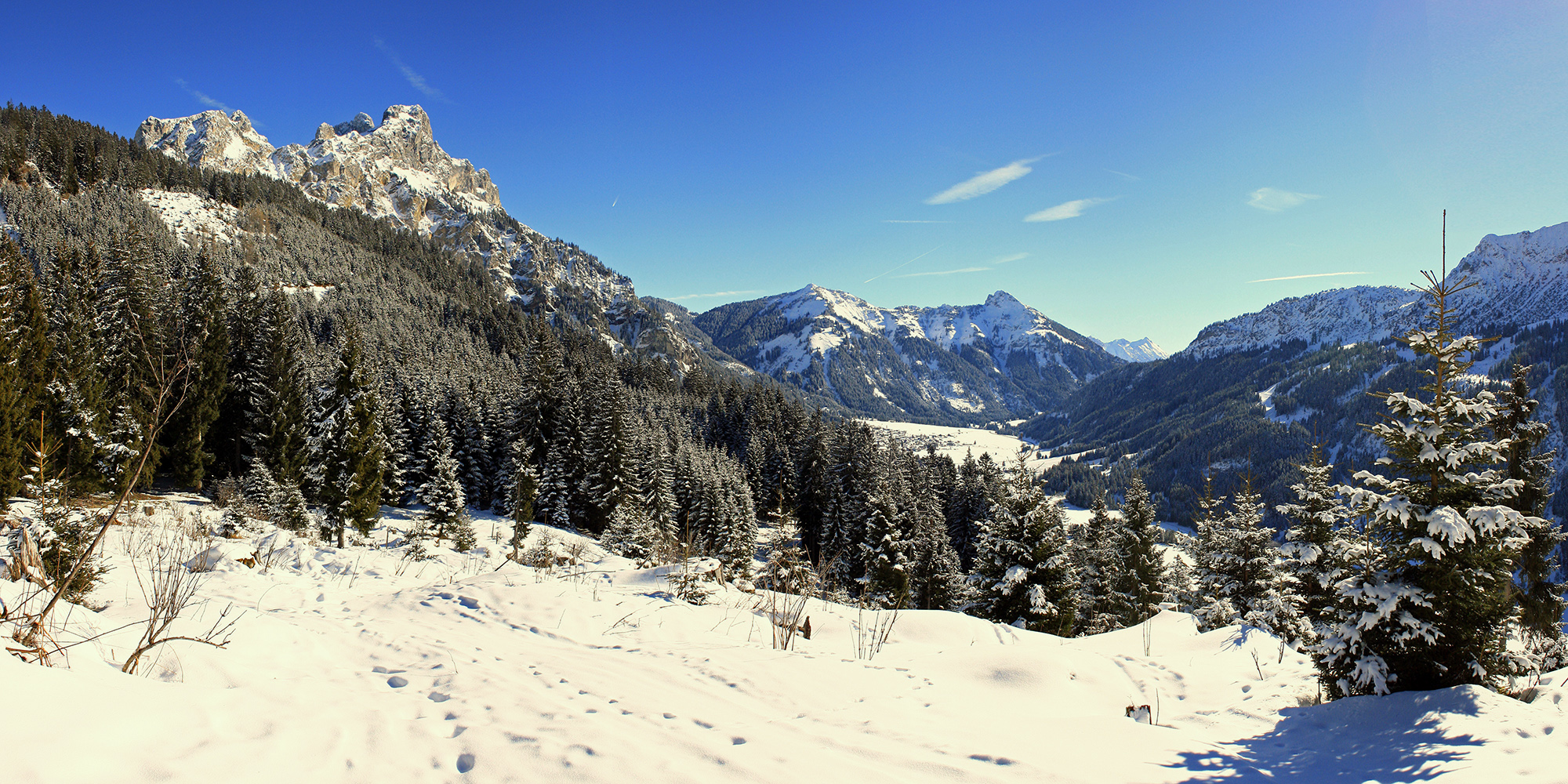 Durch den Schnee stapfen!