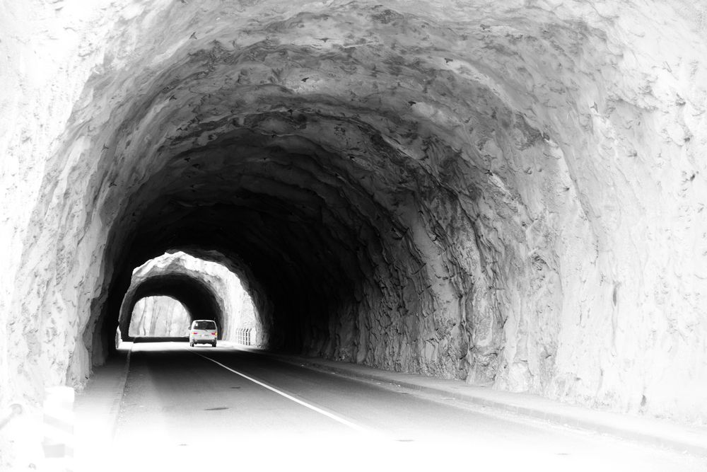 Durch den Tunnel