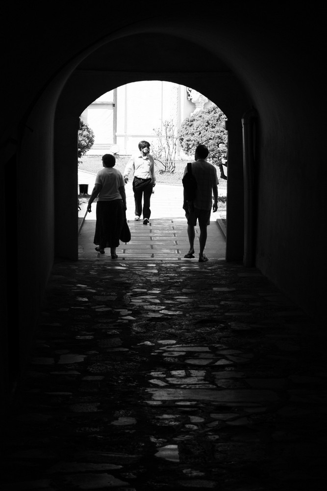 durch den tunnel ans licht