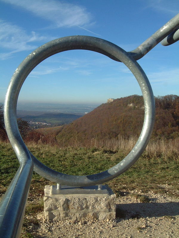 Durch die "Brille" Blick ins Tal