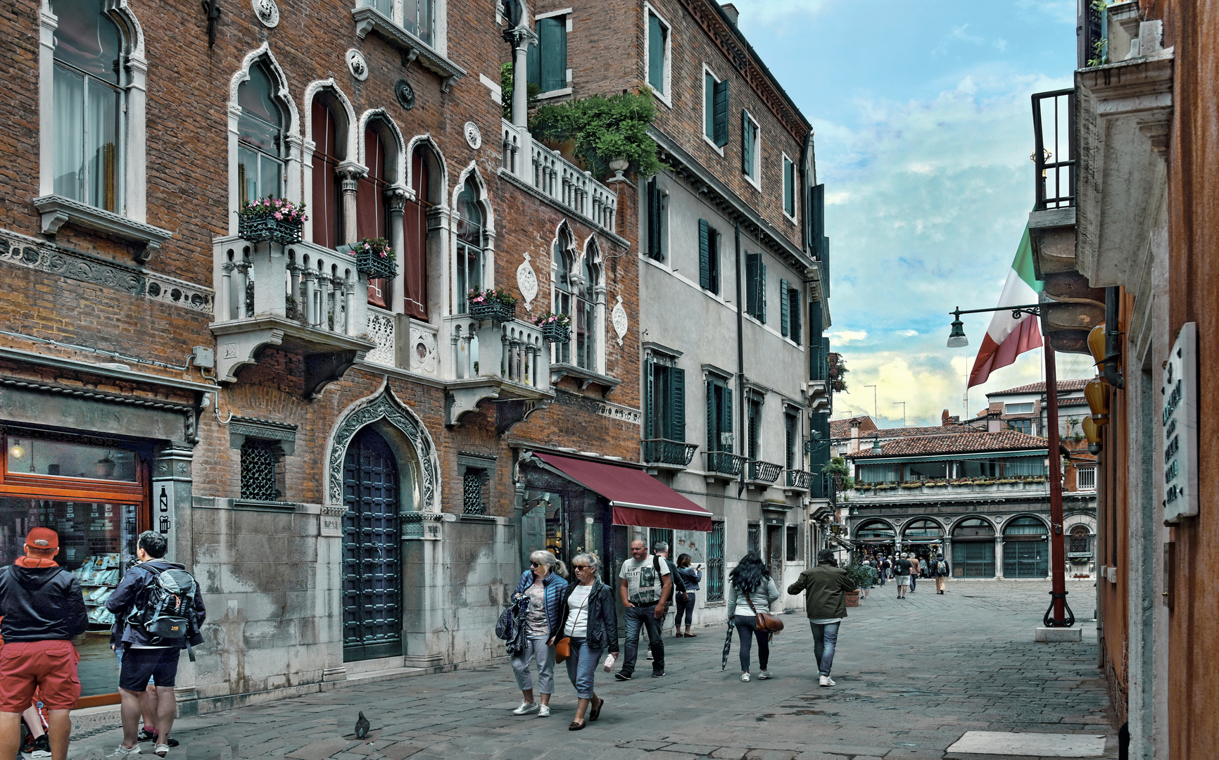 Durch die Gassen von Venedig Foto & Bild city, italy, street Bilder