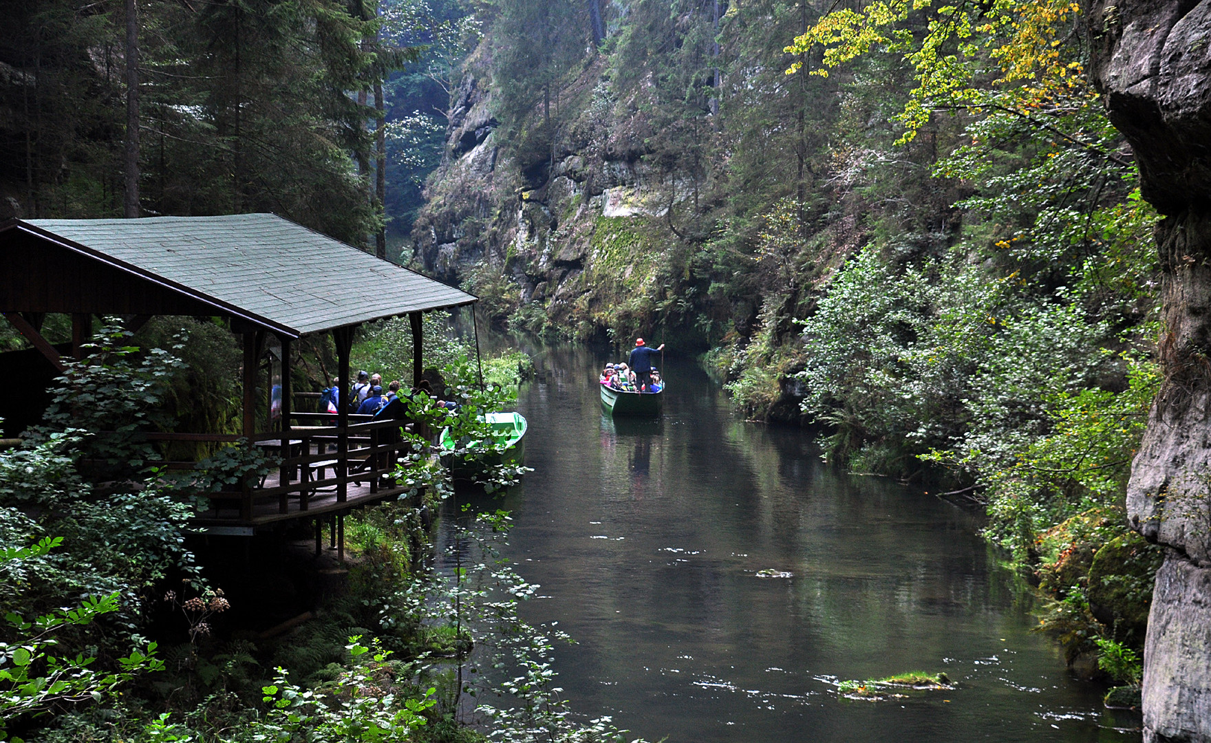 Durch die Kamnitzklamm schippern