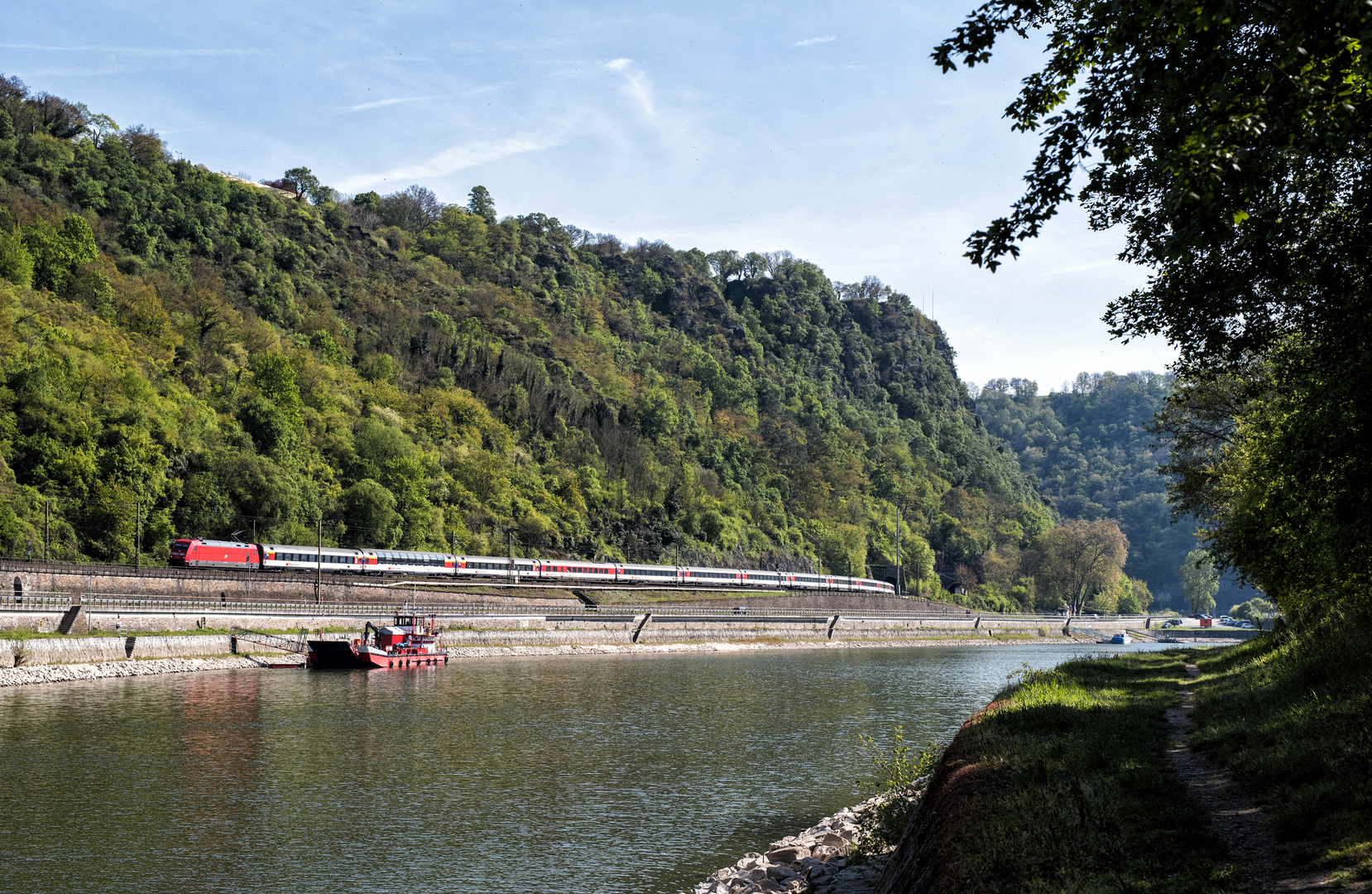 DURCH die Loreley - nicht dran vorbei!