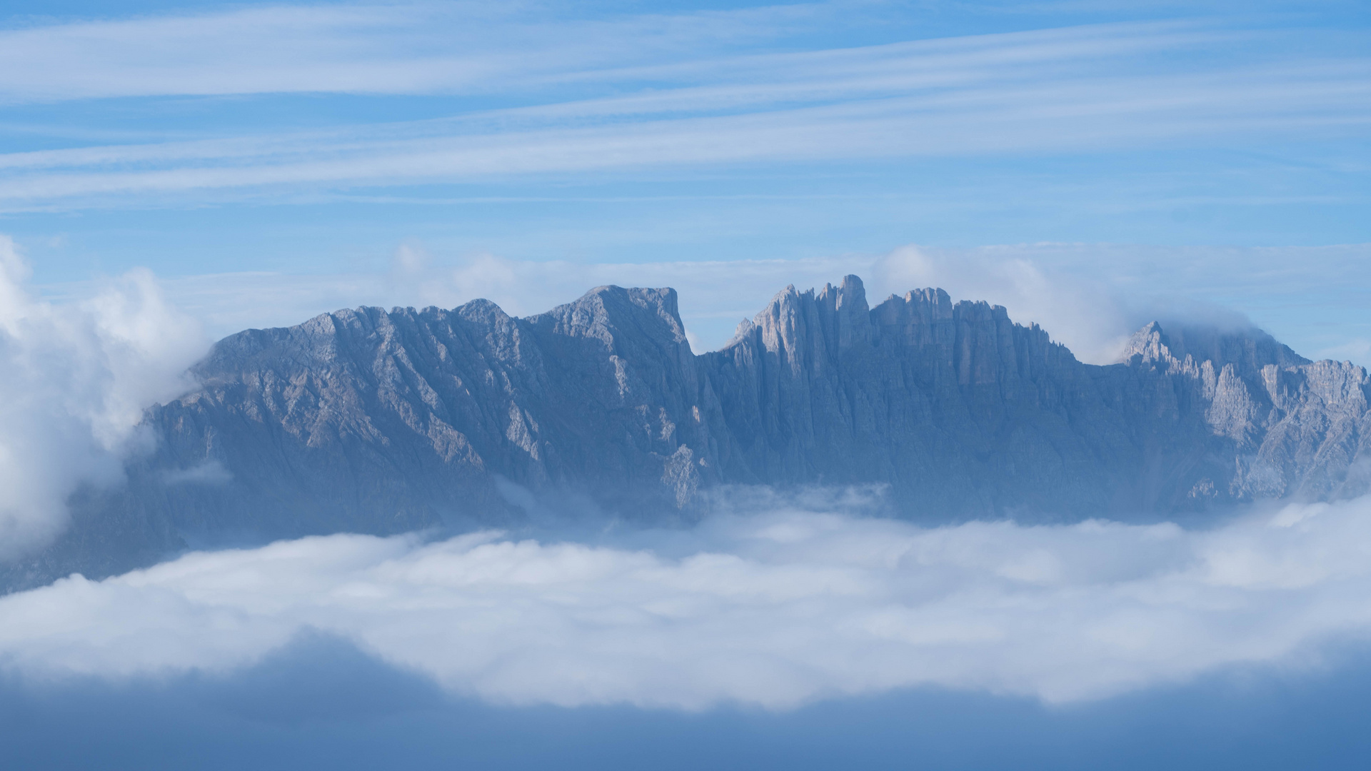 Durch die Wolken