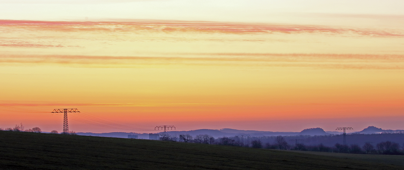 Durch die Zeitumstellung gestern das Morgenrot noch mal erwischt am 28.03. 2021  6.36Uhr...