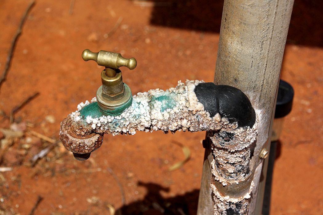 Durch diesen Wasserhahn kann man