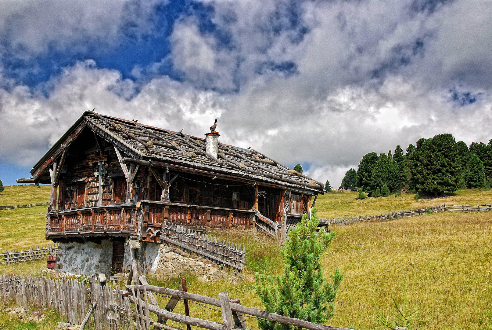 Durch Weisheit wird ein Haus gebaut, durch Umsicht hat es Bestand.