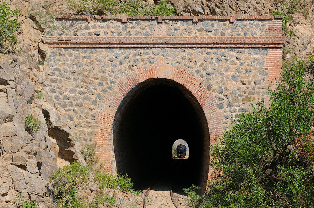 Durchblick am Tunnel 6