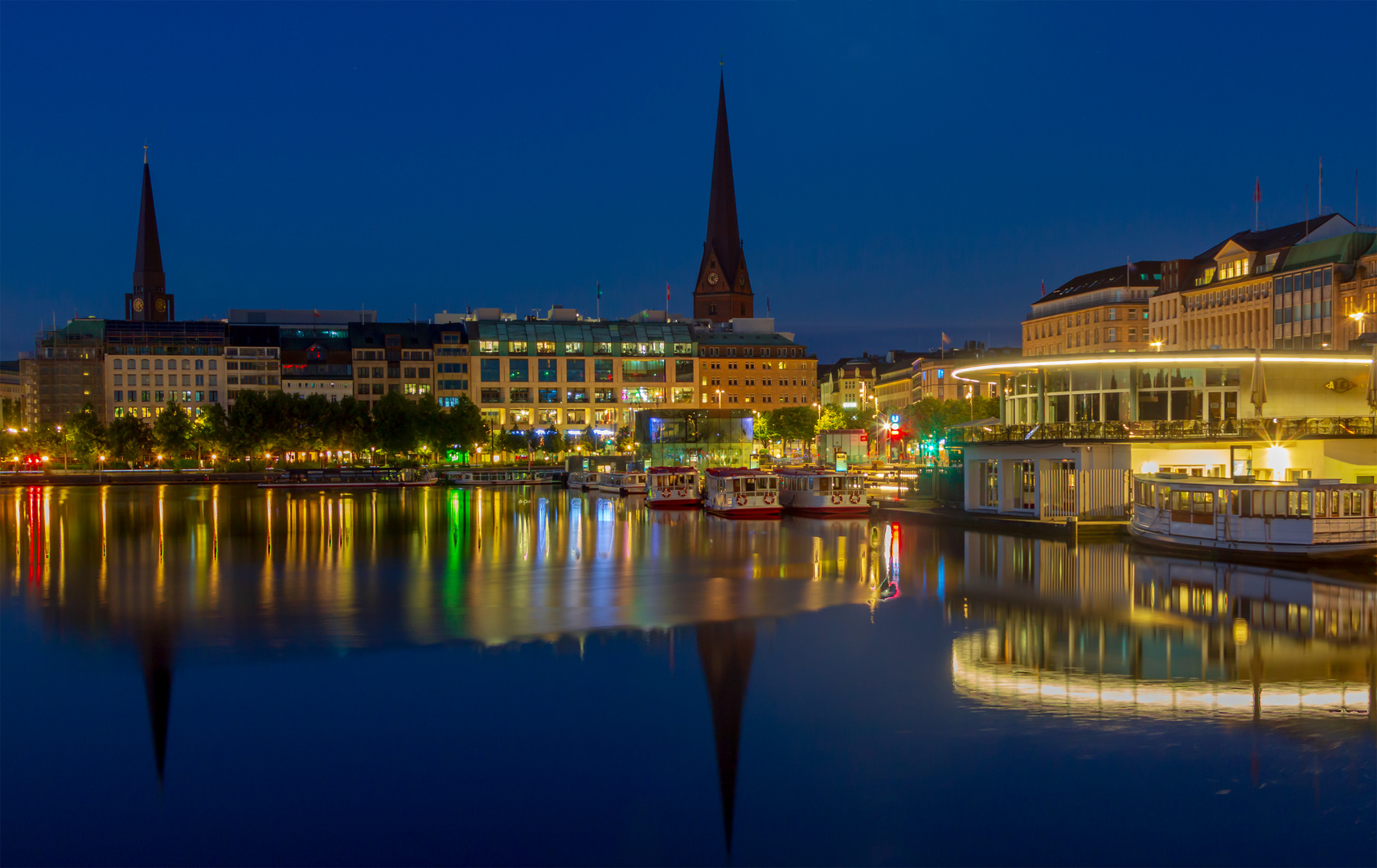 Durchblick an der Binnenalster