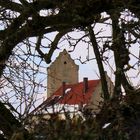 Durchblick auf Burg Leonberg