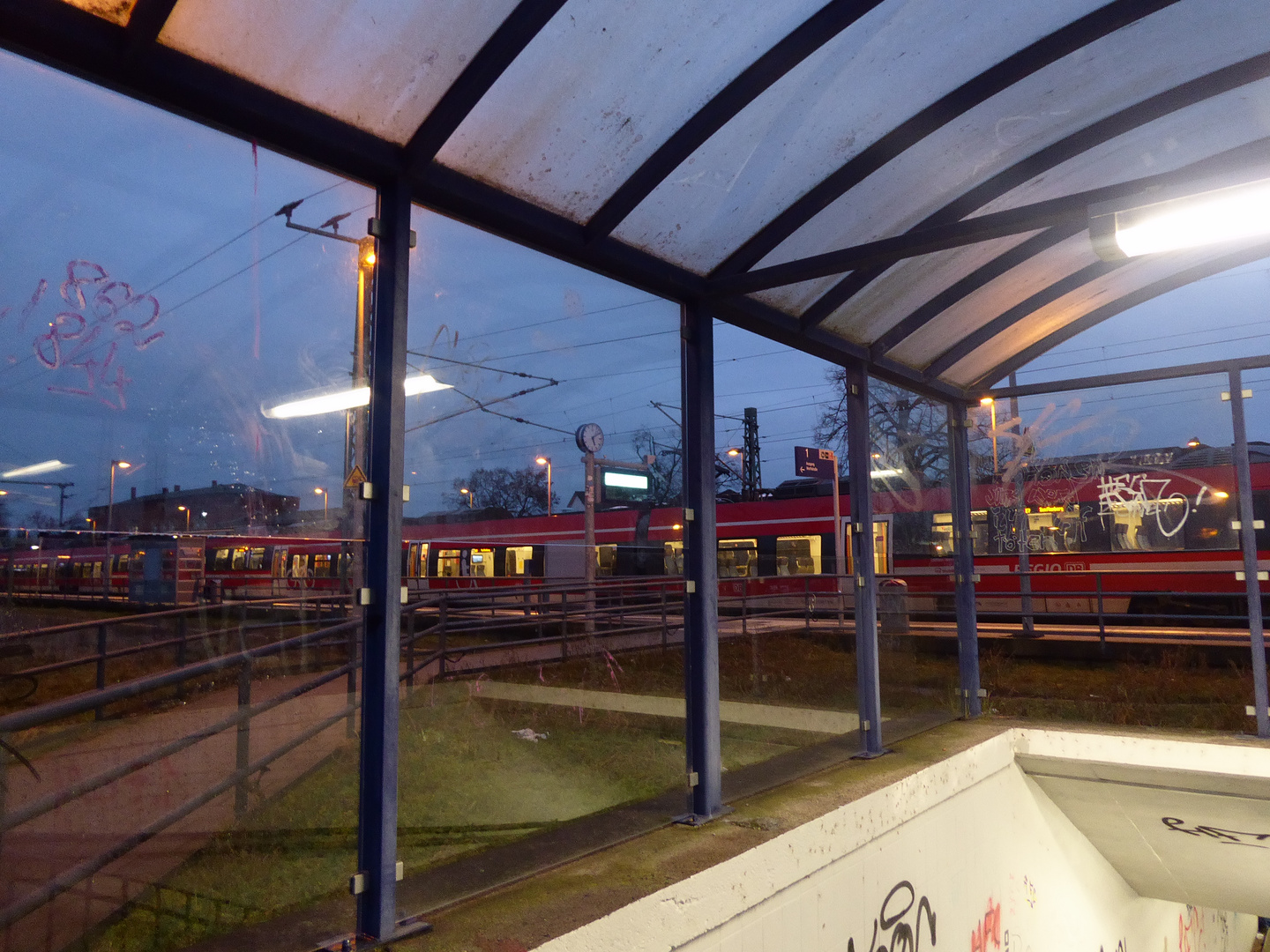 Durchblick auf dem Bahnhof Rosslau