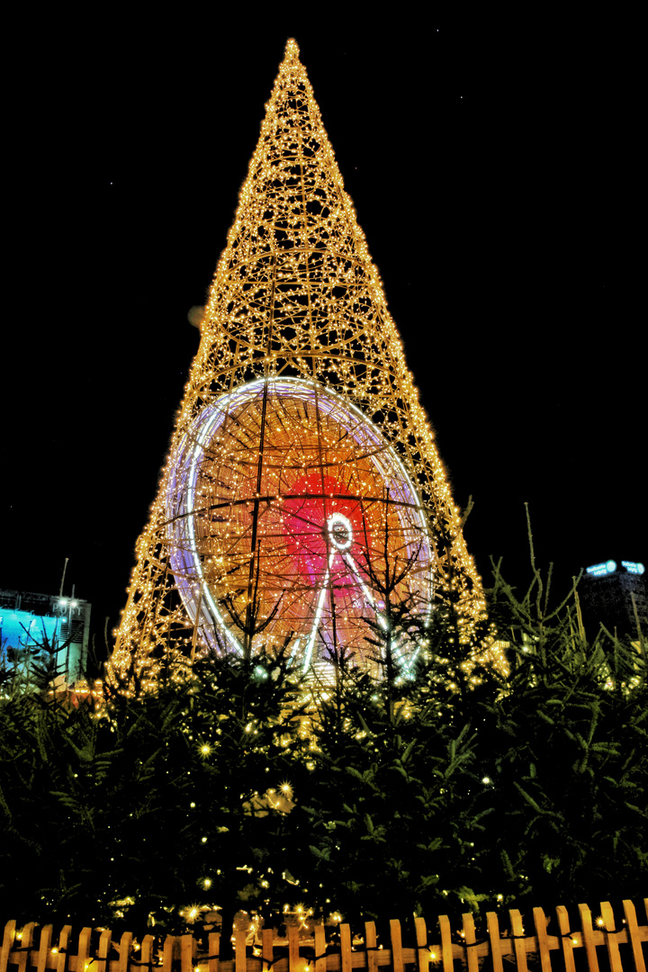 Durchblick auf dem Weihnachtsmarkt