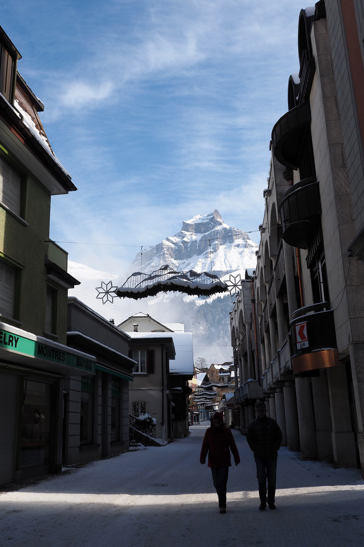 durchblick auf den hahnen