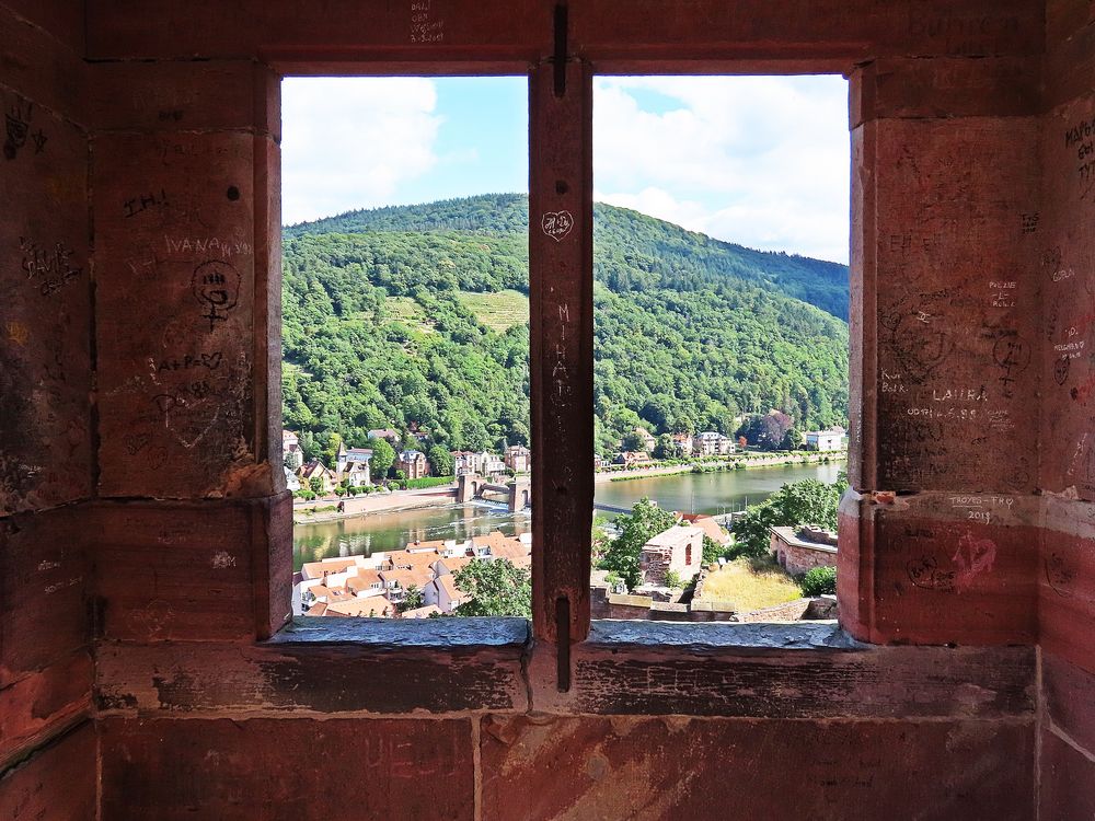 Durchblick auf den Neckar 